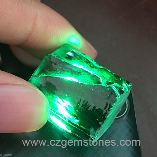 emerald color uncut cubic zirconia rough